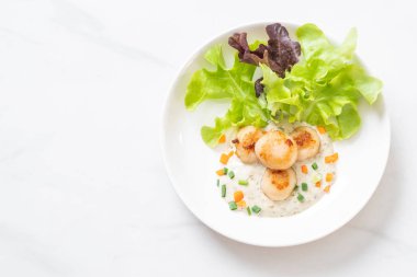 Sebzeli ızgara tarak shell