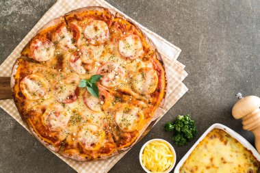 Tablo - İtalyan yemeği stil domates pizza