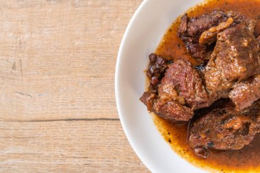 herb - Phuket Tayland geleneksel gıda tarzı ile domuz eti güveç