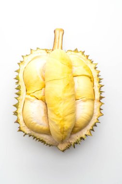 Beyaz arkaplanda izole edilmiş taze Durian meyvesi