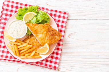 Balık ve cips - sağlıksız gıda