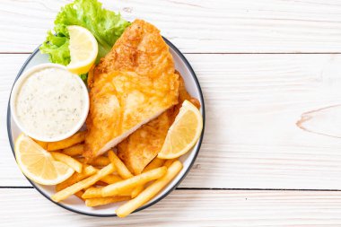 Balık ve cips - sağlıksız gıda