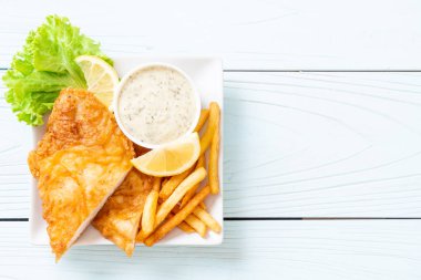 Balık ve cips - sağlıksız gıda