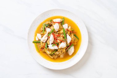 Fried yengeç ile toz köri - Tayland mutfağı