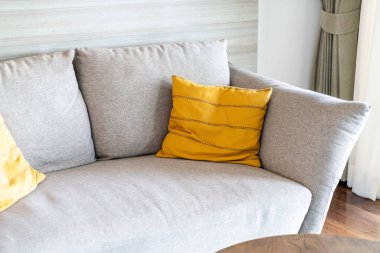 Yastık kanepe dekorasyon iç oturma odasında