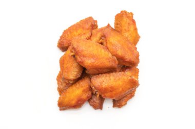 Beyaz arka plan üzerinde izole Barbekü tavuk kanadı
