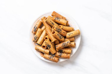 Taylandlı çıtır Hindistan cevizi roll - Tay tatlı snack