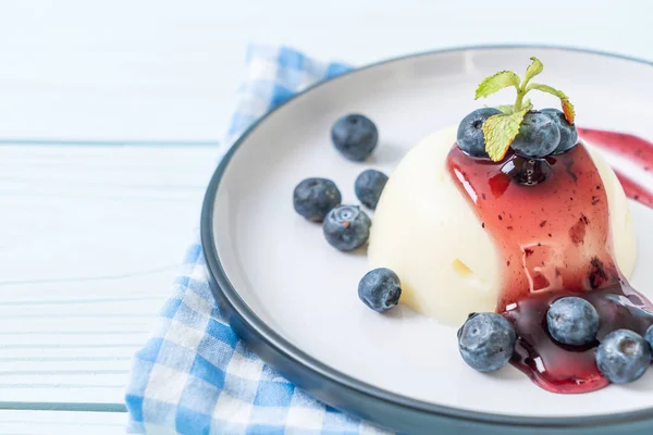 Budino Yogurt Con Mirtilli Freschi Cibo Sano Dessert — Foto Stock