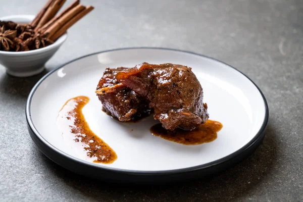 herb - Phuket Tayland geleneksel gıda tarzı ile domuz eti güveç