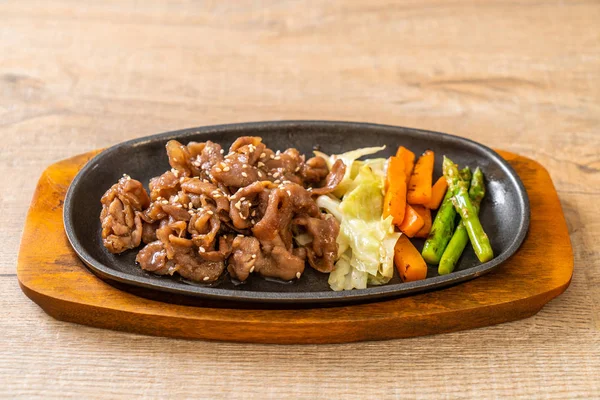 Filete Cerdo Rodajas Placa Caliente Estilo Asiático —  Fotos de Stock