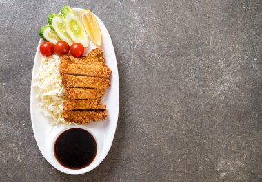 Japon kızartılmış domuz pirzolası (tonkatsu seti) - Japon yemek tarzı