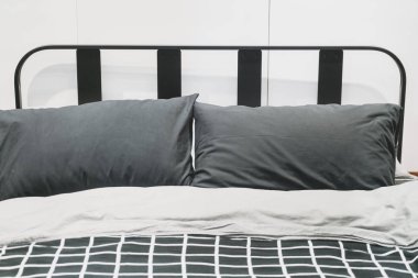 güzel ve rahat yastık dekorasyon yatak - vintage etkisi filtre