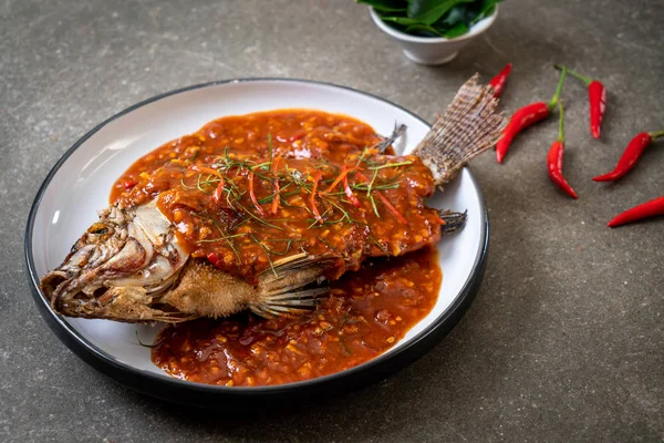 Pescado Frito Con Salsa Chile —  Fotos de Stock