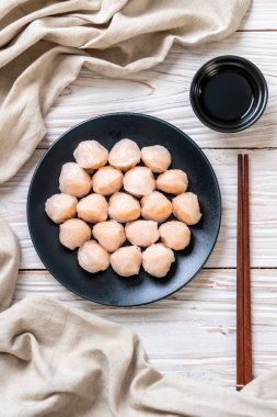 Çin karides pişmiş hamur tatlısı - Asya gıda tarzı