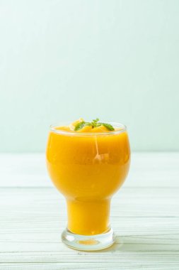 taze mango smoothies 