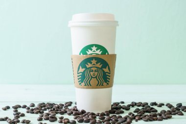 Bangkok, Tayland - 5 Haziran 2018: kahve fincanı Starbucks logosu ile.