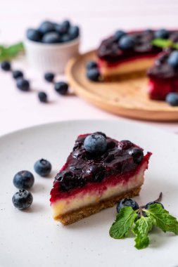 yaban mersini peynirli kek