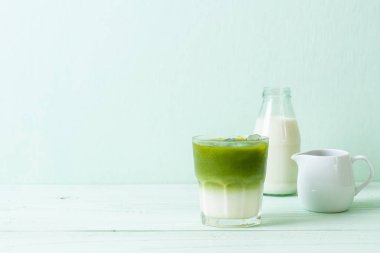 Buzlu matcha yeşil çay kahve