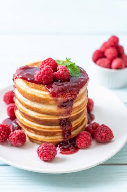 taze ahududu ile gözleme