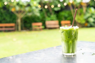 Sütlü buzlu yeşil çay