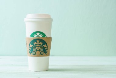 Bangkok, Tayland - 5 Haziran 2018: kahve fincanı Starbucks logosu ile.