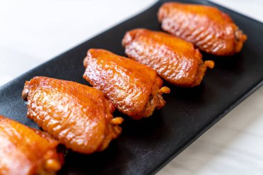 Barbekü tavuk kanadı