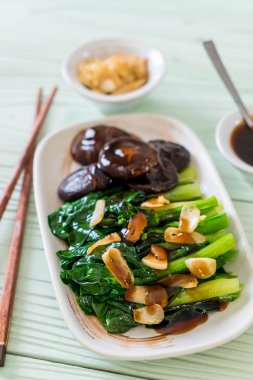 İstiridye soslu kızarmış Hong Kong Kale heyecan