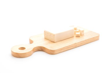 beyaz zemin üzerine tofu