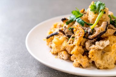 Kızarmış balık maw