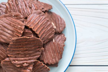 patates cipsi çikolata ile