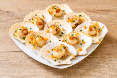 tereyağı ile ızgara tarak shell