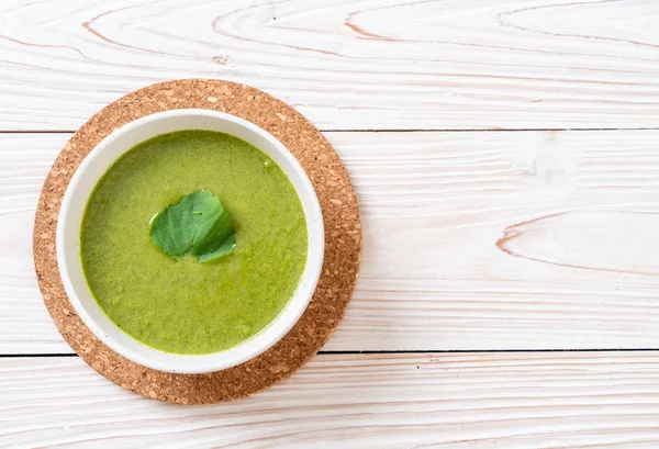 Tazón de sopa de espinacas — Foto de Stock