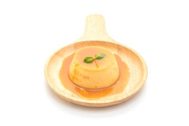 Ev yapımı karamel kremalı puding