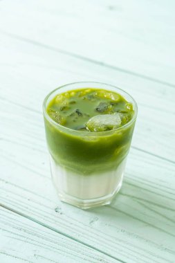 Buzlu matcha yeşil çay kahve