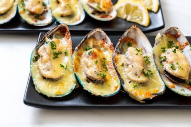 peynir pişmiş midye  