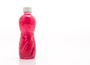 Beyaz arka plan üzerinde izole nata de coco veya Hindistan cevizi jöle ile üzüm suyu