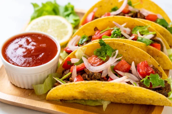 Tacos Con Carne Verduras Estilo Comida Mexicana — Foto de Stock