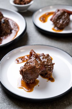 herb - Phuket Tayland geleneksel gıda tarzı ile domuz eti güveç