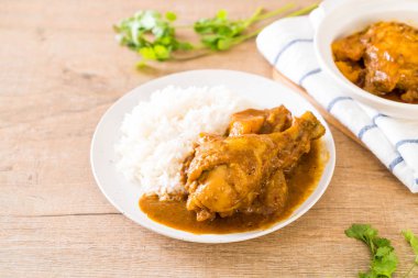 Pirinçli tavuk masajcı köri ezmesi - Asya Gıda Tarzı