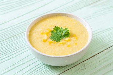 Mısır çorba kasesi - sağlıklı gıda tarzı