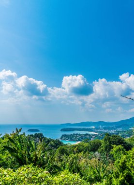 Tropikal plaj manzarası, Karon view Phuket, Tayland - tatil tatil kavramı üzerine gelin
