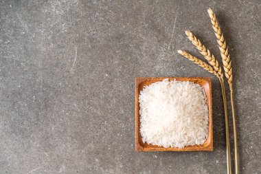 Beyaz ham Tay Yasemin pirinç