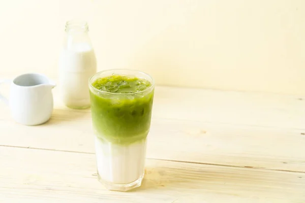 Matcha Hijau Latte Teh Dengan Susu — Stok Foto