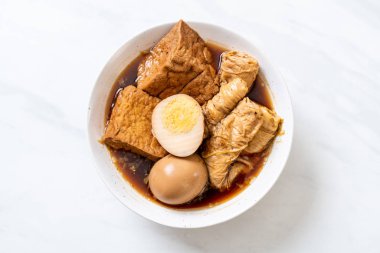 kaynamış yumurta çikolata sosu veya tatlı sos - Asya gıda