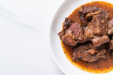 herb - Phuket Tayland geleneksel gıda tarzı ile domuz eti güveç