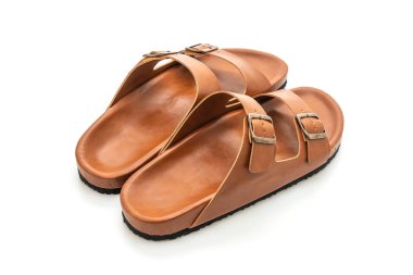 Erkekler beyaz arka plan üzerinde izole sandalet deri