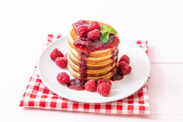 Crêpe Aux Framboises Fraîches Sauce Aux Framboises — Photo