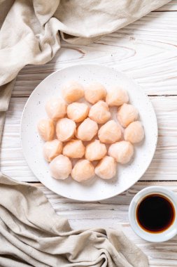 Çin karides pişmiş hamur tatlısı - Asya gıda tarzı