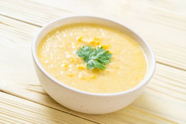 Mısır çorba kasesi - sağlıklı gıda tarzı