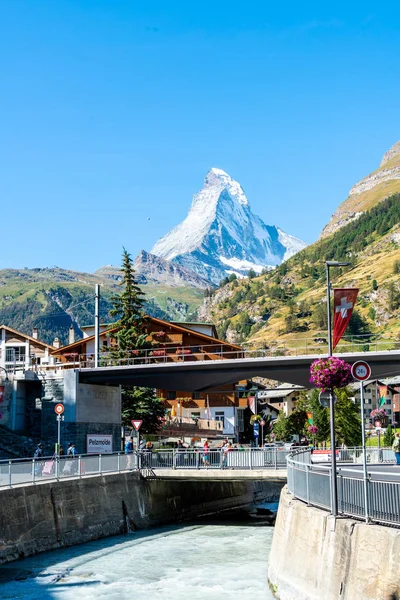 Zermatt Suiza Ago 2018 Los Turistas Calle Vista Del Casco — Foto de Stock